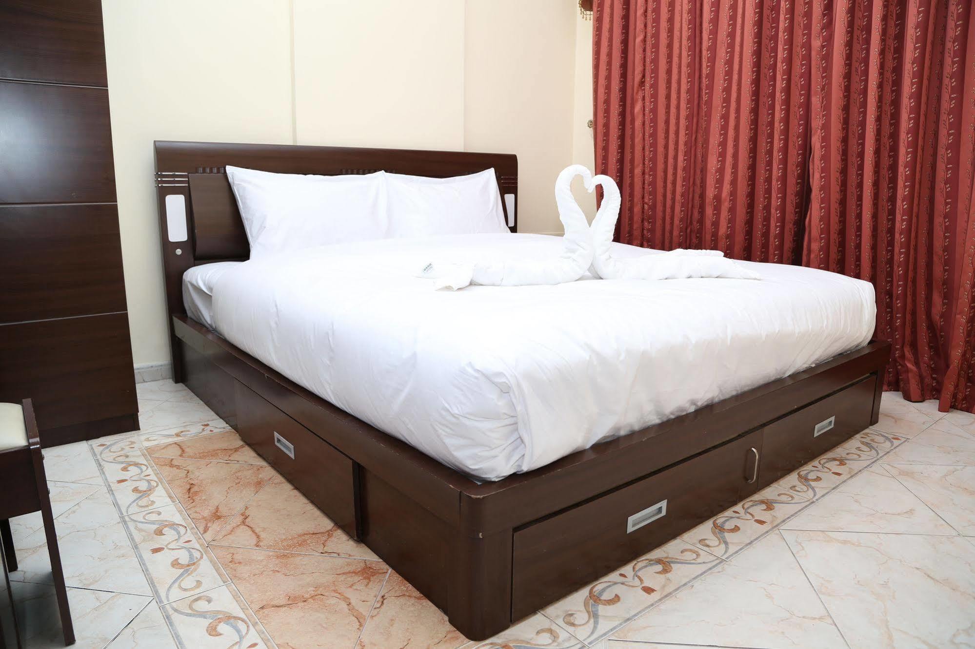 Safari Hotel Apartments Adzsmán Kültér fotó